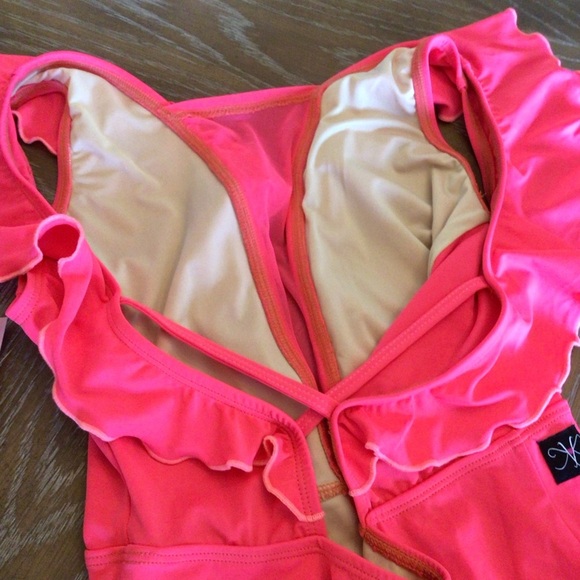 Kandi Kouture Pink Mesh Ruffled One Piece Dance Leotard Size TM - Picture 8 of 9